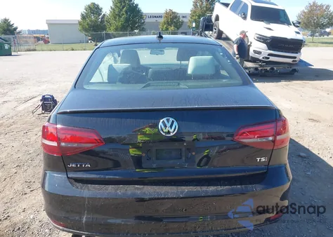 2017 Volkswagen Jetta 1.8T Sport from USA, damaged, VIN 3VWD17AJXHM302738